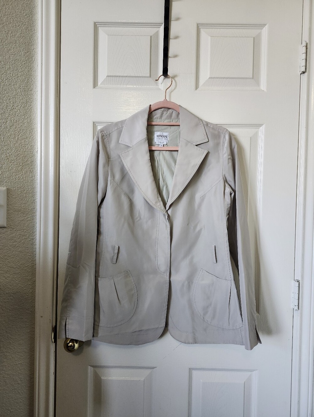 Armani Collezioni Light Gray Women’s Tailored Blazer